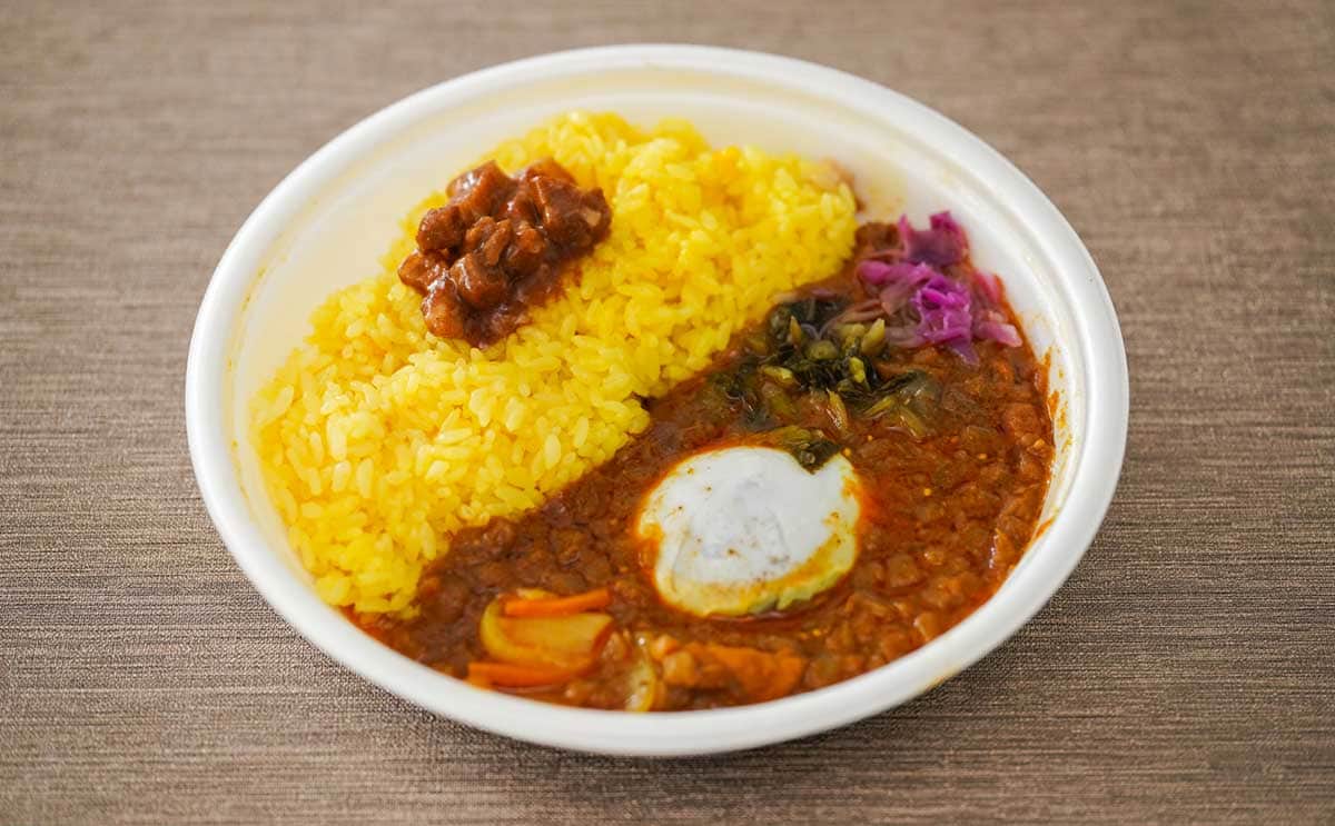 「たしかにウマい」「「売り切れていた」【セブン】に人気店監修の激うまカレー登場