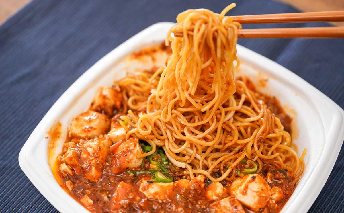 「激うま」「マジおすすめ」【セブン】やみつき麺が復活した
