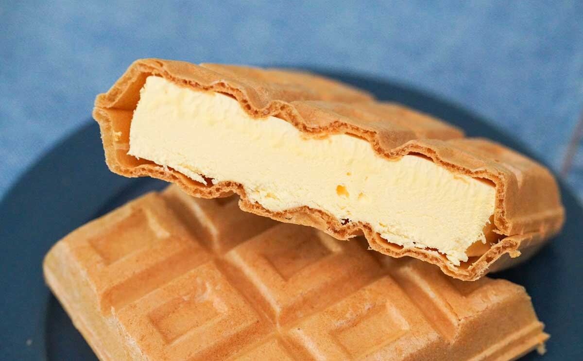 「大ヒット」「売り切れてる…」【ファミマ限定】モナカアイスがうまい