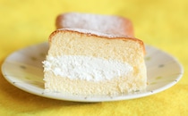 「幸せになれた」「朝にもおすすめ」“もはや空気”なファミマふわふわ系スイーツ