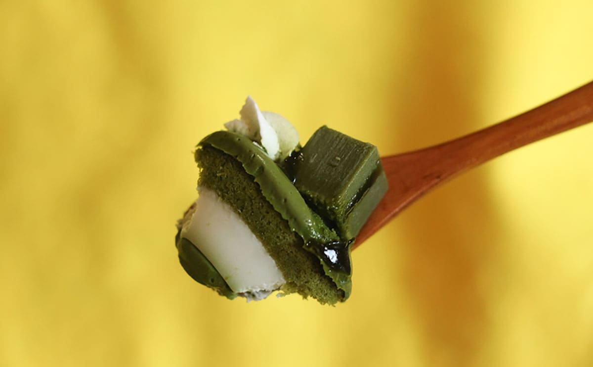 「ぶわぁってくる」「うますぎ!」ファミマの『緑のパフェ』がうまくてリピってます!