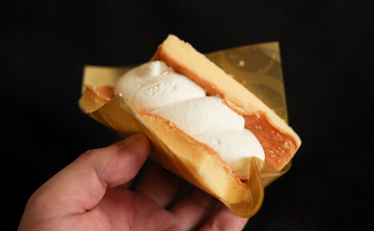 「本家より好きかも」「手軽に食べられる」ありそうでなかった『プレミアムロールケーキ』誕生