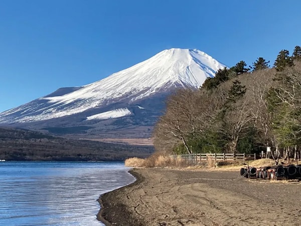 夏を快適に過ごせる！ウォーターアクティビティも楽しめるキャンプ場12選【山梨県】