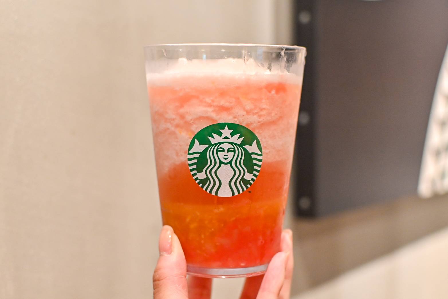 スタバ「ラブ＆ピーチフラペチーノ®」のごちそうカスタム！2杯目にオーダーすべきはこれ