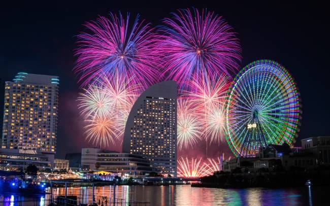 【売切間近・予約は今】横浜・鎌倉・幕張／今年の花火は室内で優雅に。憧れホテルやレストランで楽しむ花火鑑賞ディナー3選