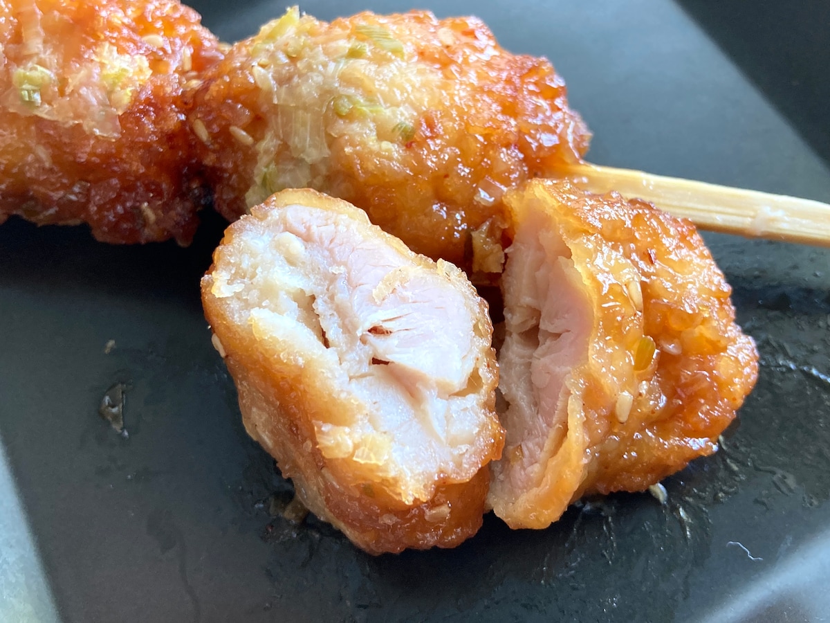 「これ系で一番ウマい」【ファミマ】お肉プリプリ♡油淋鶏串は数量限定!