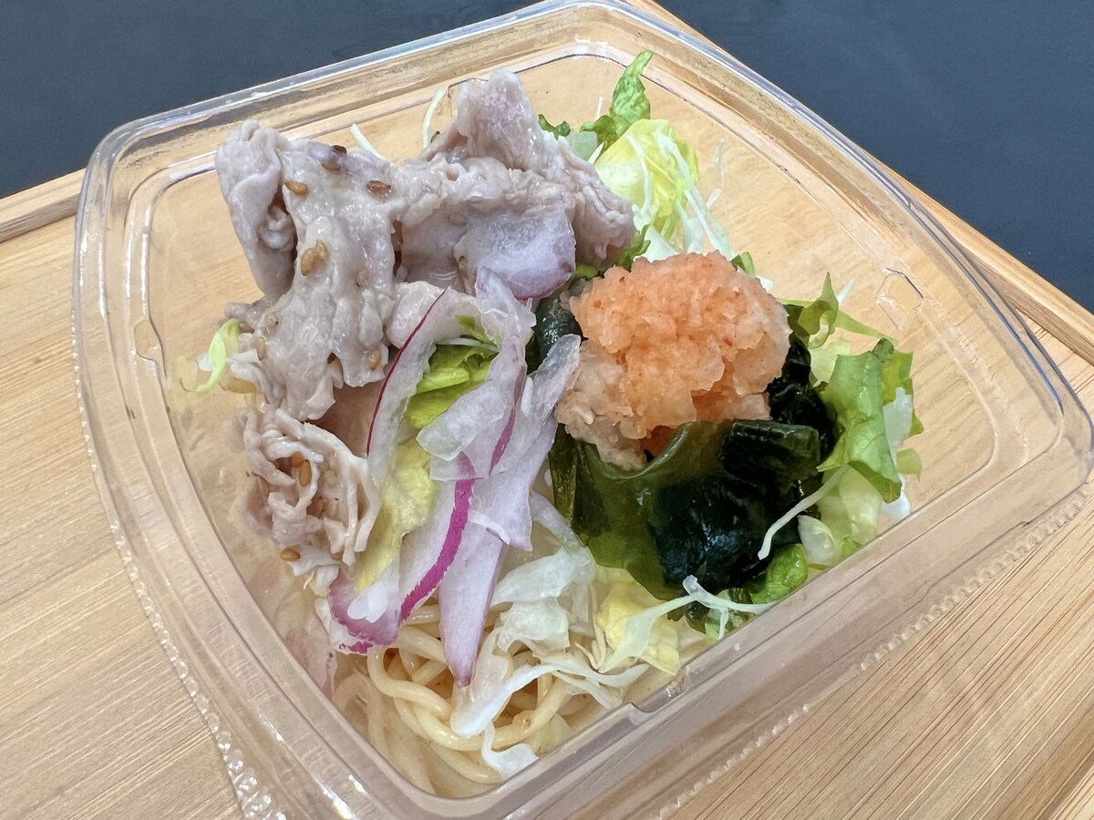「暑い日やダイエット中にも」【ファミマ】豚しゃぶおろしパスタサラダ