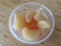 ごろっと白桃果肉入り！【セブン】見た目でも楽しめるミルキーなデザートが登場