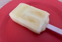 とろっと濃厚！【ファミマ】トロピカルな気分を味わえるアイスバーが登場！