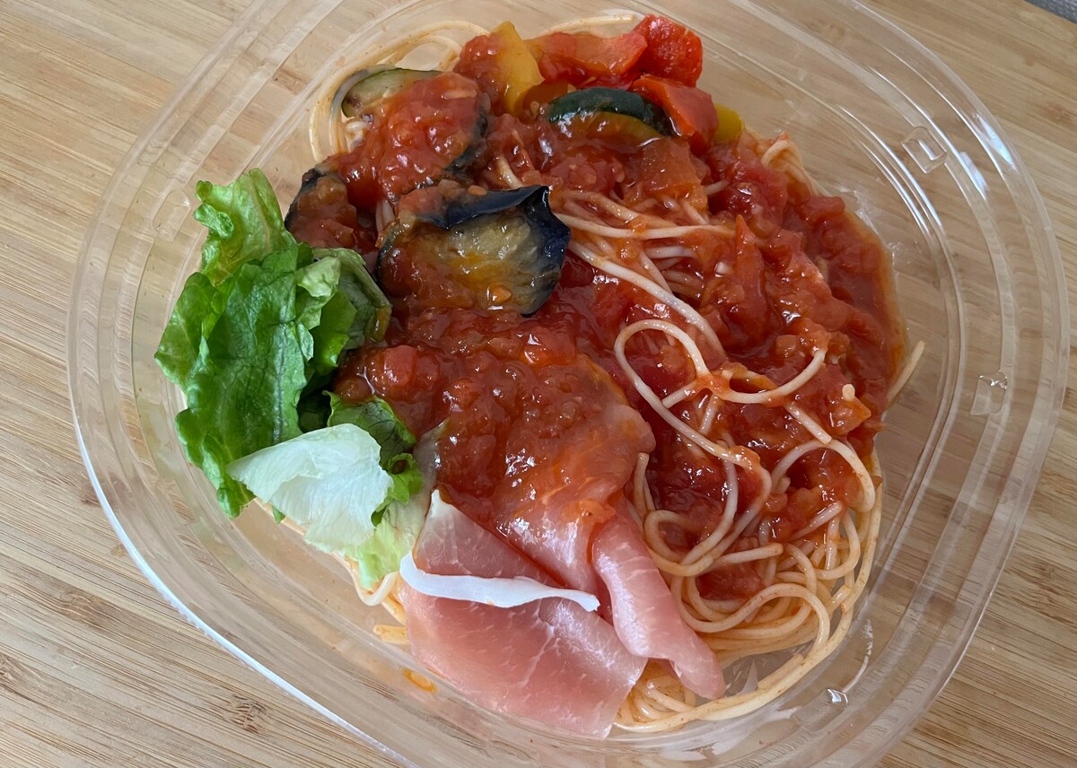 野菜たっぷり！【セブン】トマトの酸味と旨みが絶品な冷製パスタが登場！