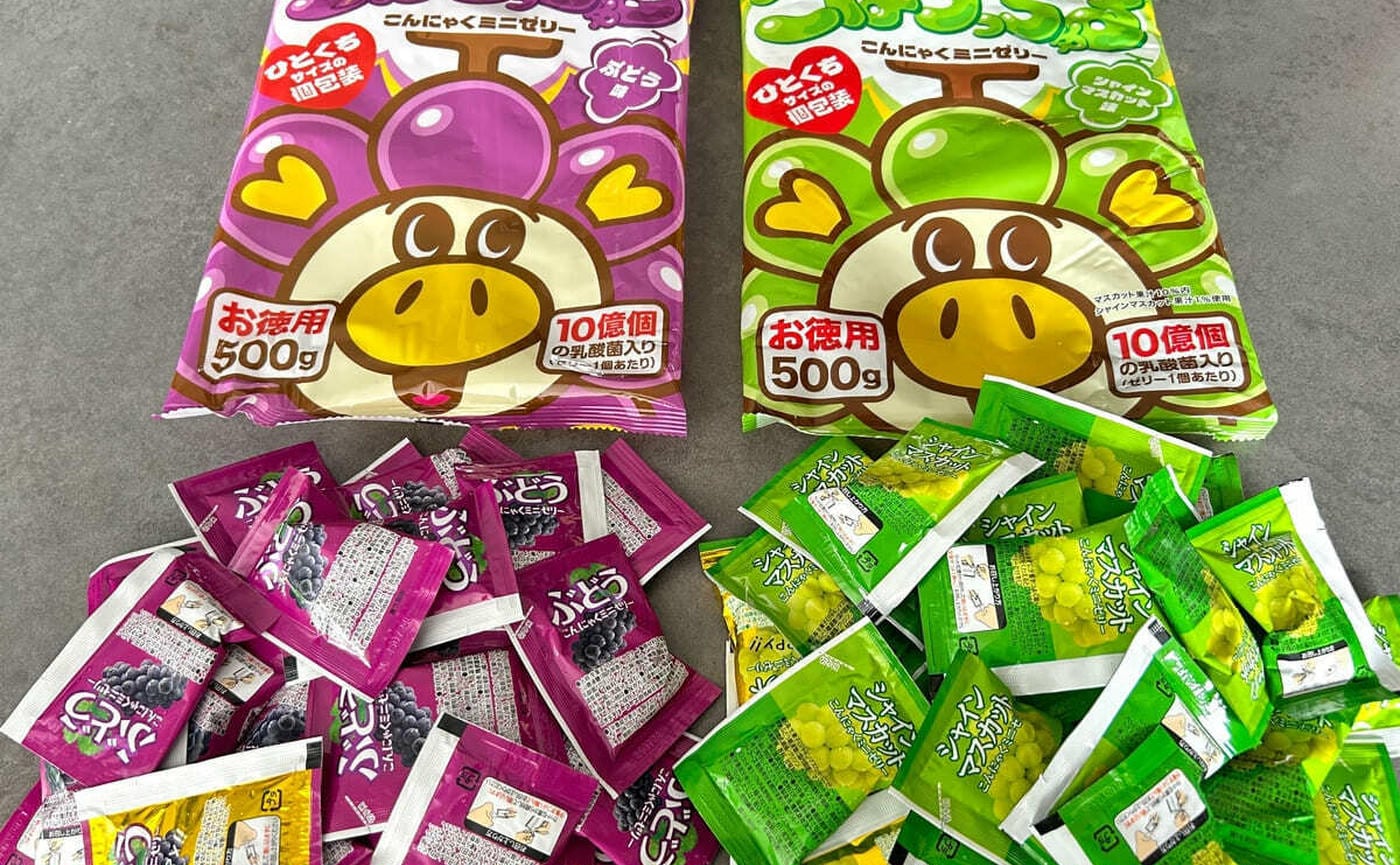 コスパ◎のお菓子発見♪さすがロピア！たっぷり500gで約300円のこんにゃくミニゼリー