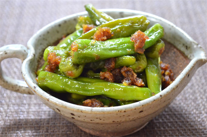 お肉レベルのこってり感♡「ししとうの味噌炒め」作ってみた！マヨ＆かつお節で最強ご飯のお供♪【農家直伝】