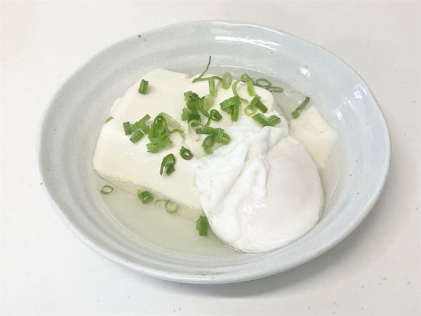 【二日酔いの向こう側へ】即、復活！消化に良くツルンと食べやすい「たまご湯豆腐」で再生した話！