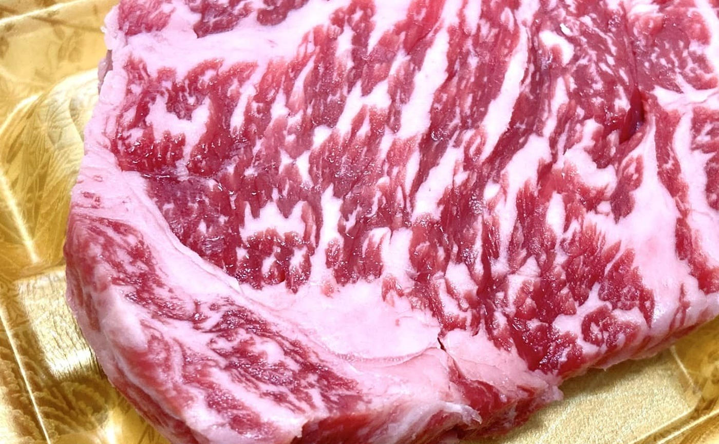 ”至高の肉”実食！【関西スーパー】国産牛ブランド「えびの黒牛」がすごい！中の人おすすめの食べ方も解説！