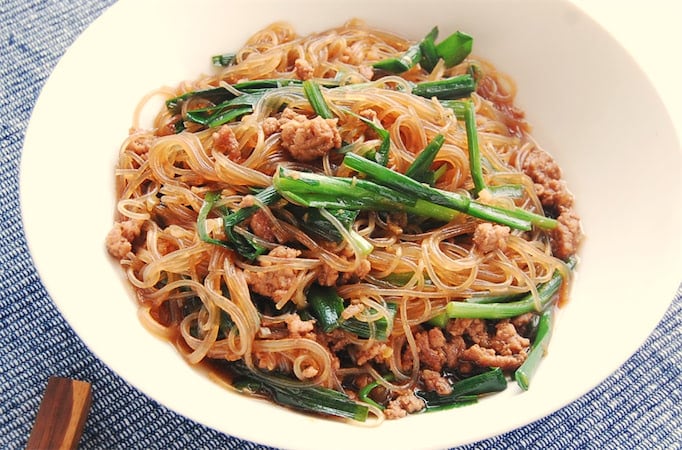 【シェフ脇屋の簡単中華】甘じょっぱ味のご飯泥棒♡早い安い飽きない「ひき肉と春雨の炒め煮」作ろう！