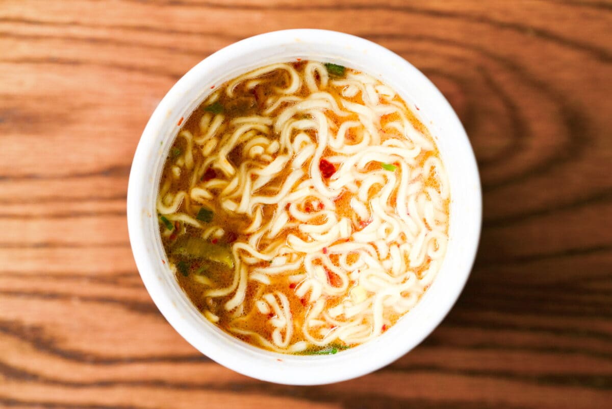 遂に人気の裏メニューを商品化！【ファミマ】麺屋 極鶏 赤黒だく