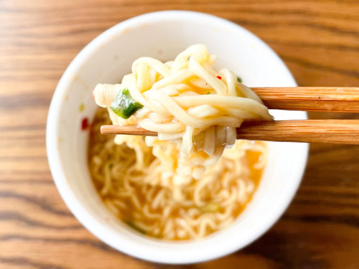 遂に人気の裏メニューを商品化！【ファミマ】麺屋 極鶏 赤黒だく