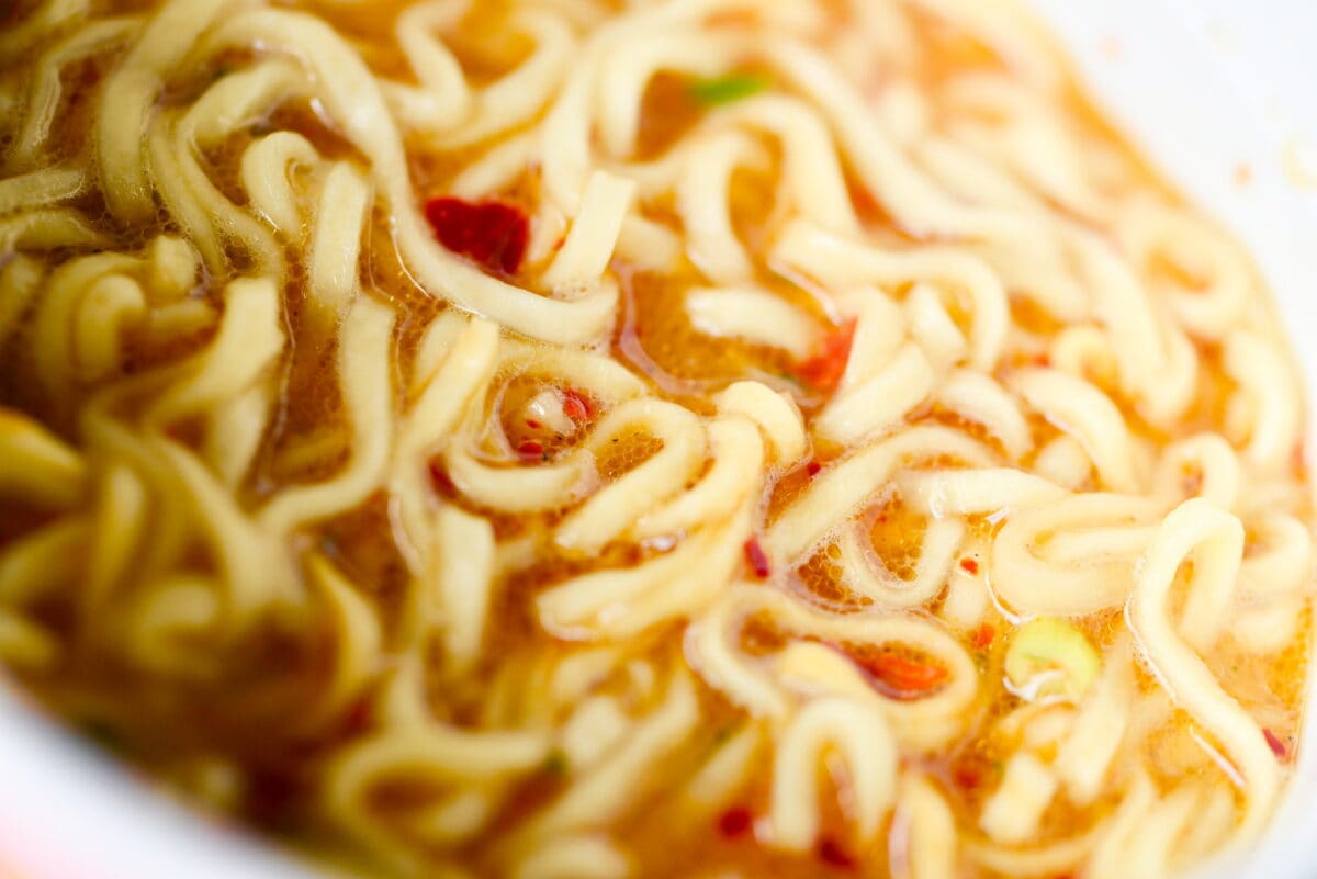 遂に人気の裏メニューを商品化！【ファミマ】麺屋 極鶏 赤黒だく