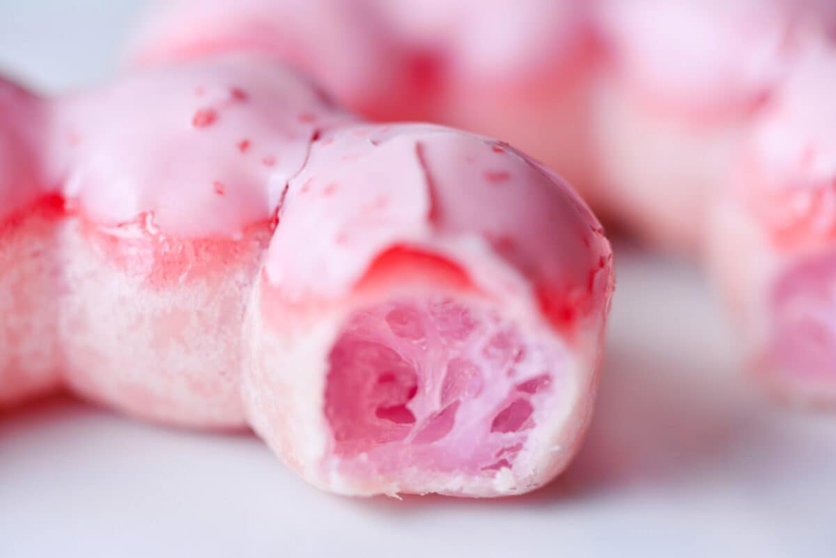 いちご感に満足【ミスド】白いポン・デ・いちごみるく ダブルいちご