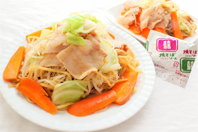 【志麻さん流焼きそば】付属の粉末ソースで味付けるのは…「麺」と「肉」だけ⁉他の具材はどうするの⁉