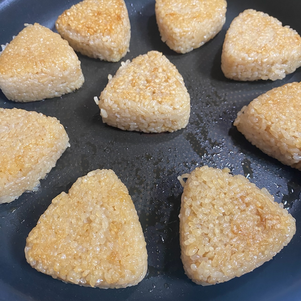 冷凍保存もOK♪夏休みのお昼ごはん！【簡単焼きおにぎり】