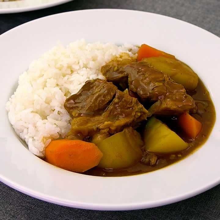 とろとろ！豚すね肉のカレー