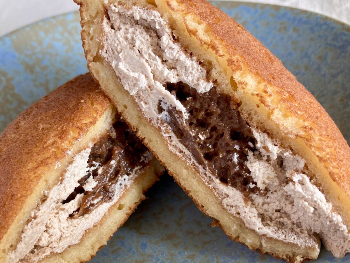 コーヒー好きは絶対食べて【セブン】猿田彦珈琲コラボ！カフェラテどらもっちがガチすぎる