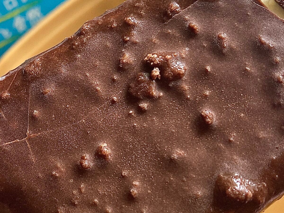 SNSでも話題！マシュマロ食感アイス【ファミマ】アンデイコ アイスモア アイスバー