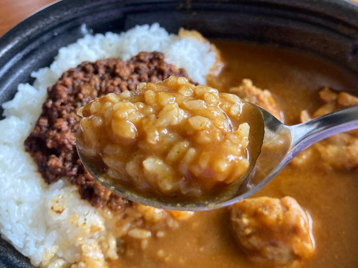 「伝説級にウマイ」「スパイスすげぇ」【セブン】名店監修カレーが想像の100倍凄い