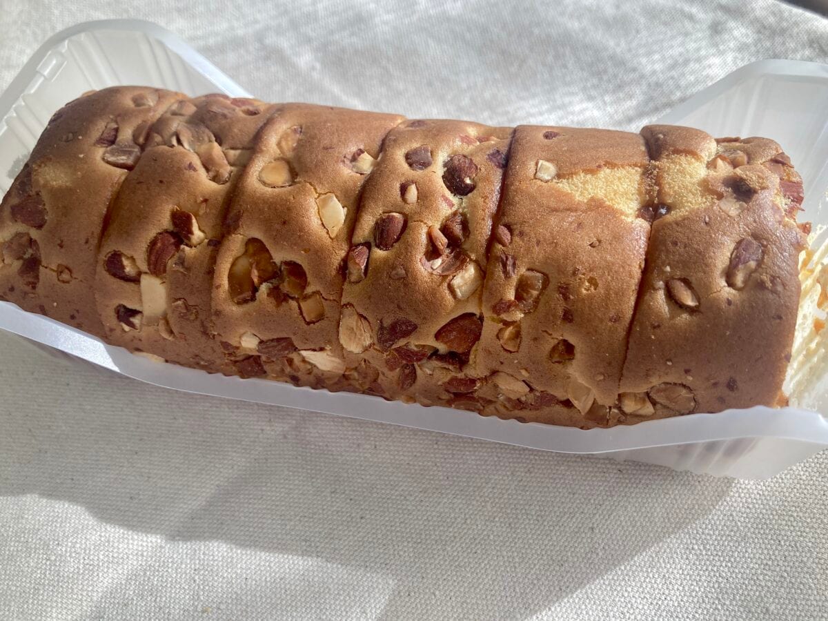 キャラメルたまらん♡【ローソン】新作もち食感ロールはたっぷりナッツ！