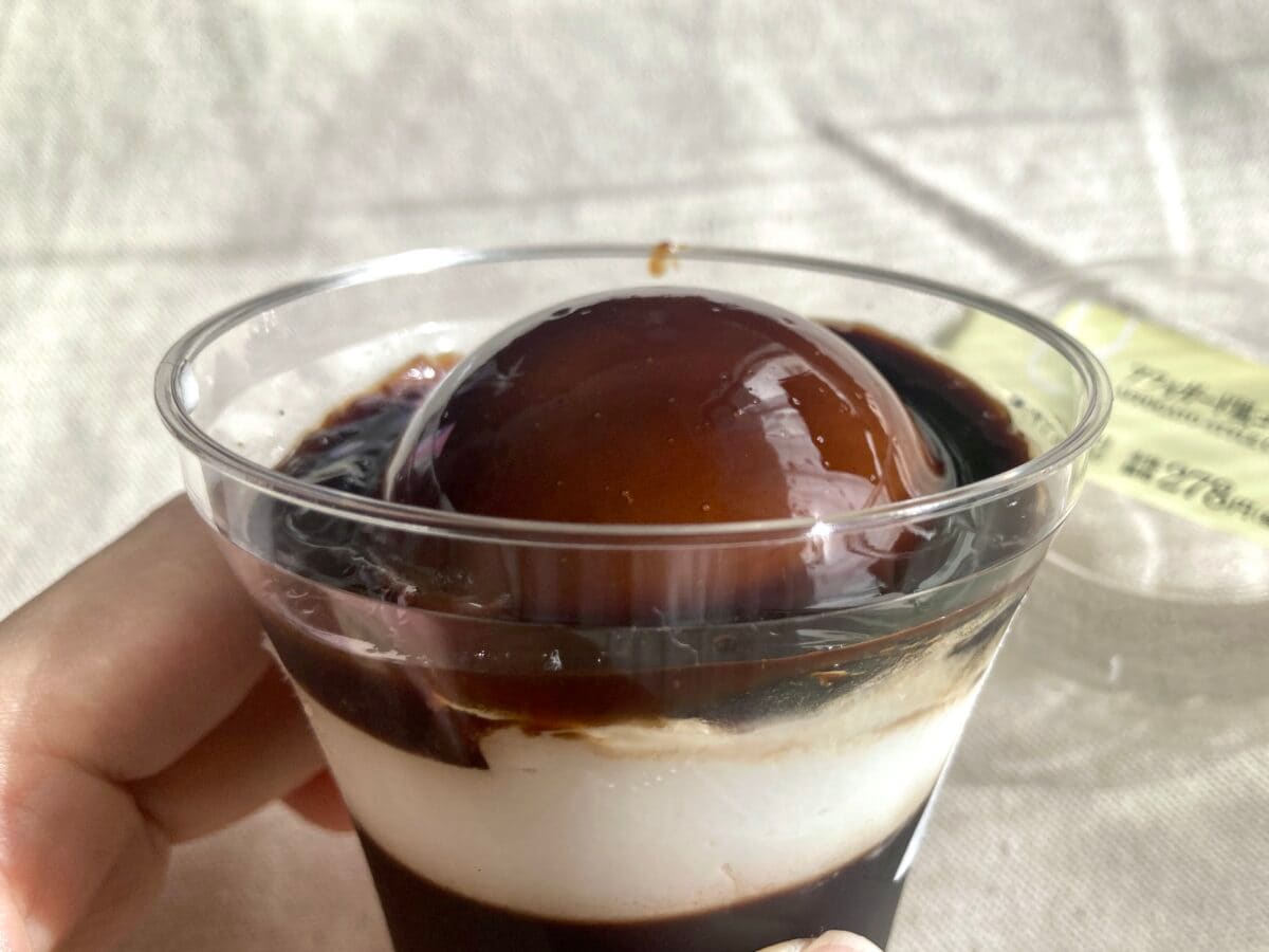 秋の夜長に大人スイーツはいかが？【ローソン】アフォガード風コーヒーゼリー