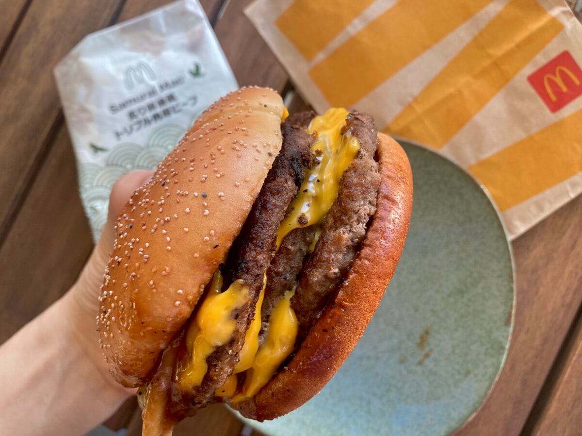 断面エグいｗ とにかく肉が凄すぎるっ！！【マック】大人気サムライマックが限定復活！