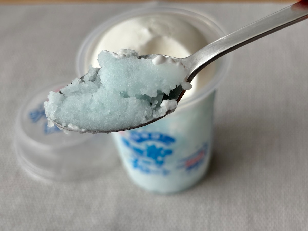 「めちゃくちゃ炭酸」「新感覚」【ファミマ】話題沸騰の新アイスを実食!