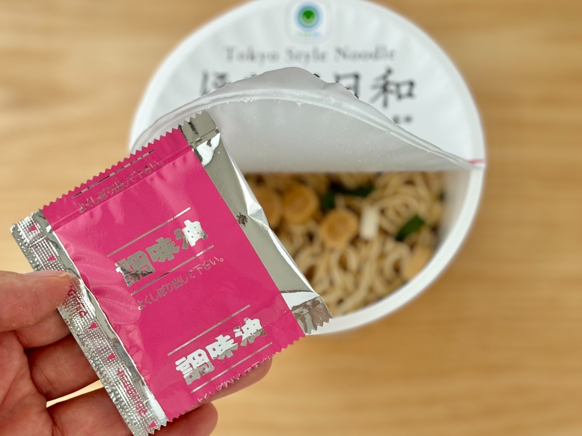 ホタテの風味がすごい!【ファミマ】全国1位の人気店が監修の新作カップ麺
