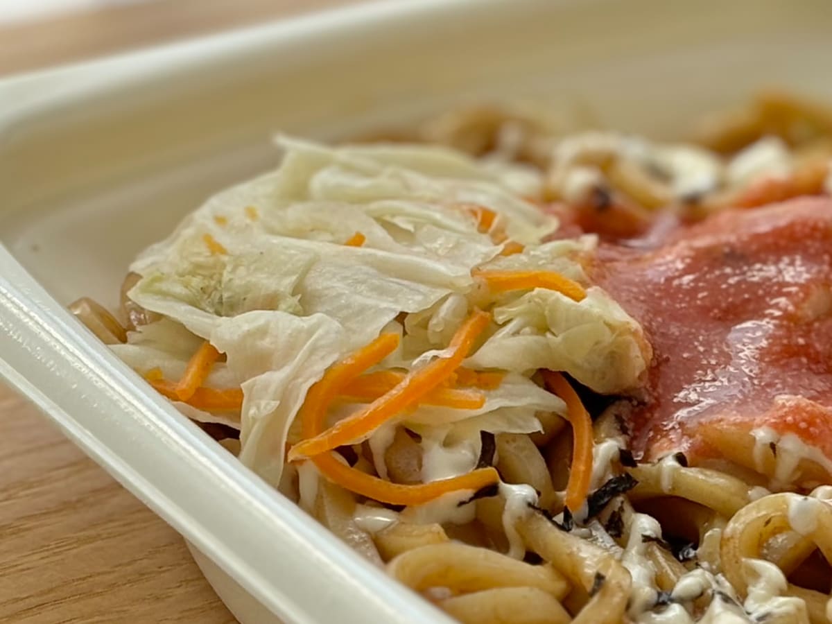 マイルドな明太マヨ味【ファミマ】腹ペコさんにおすすめの大盛り焼うどん