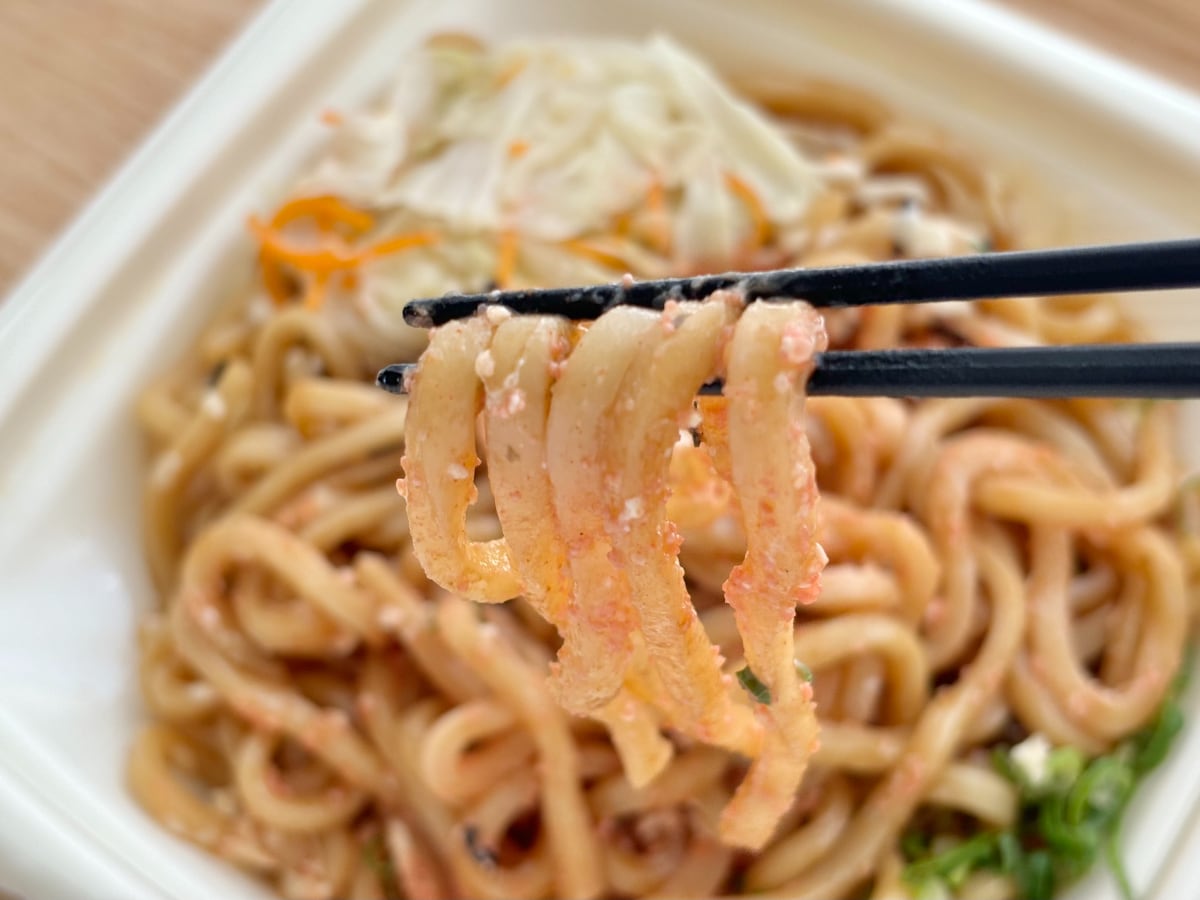 マイルドな明太マヨ味【ファミマ】腹ペコさんにおすすめの大盛り焼うどん