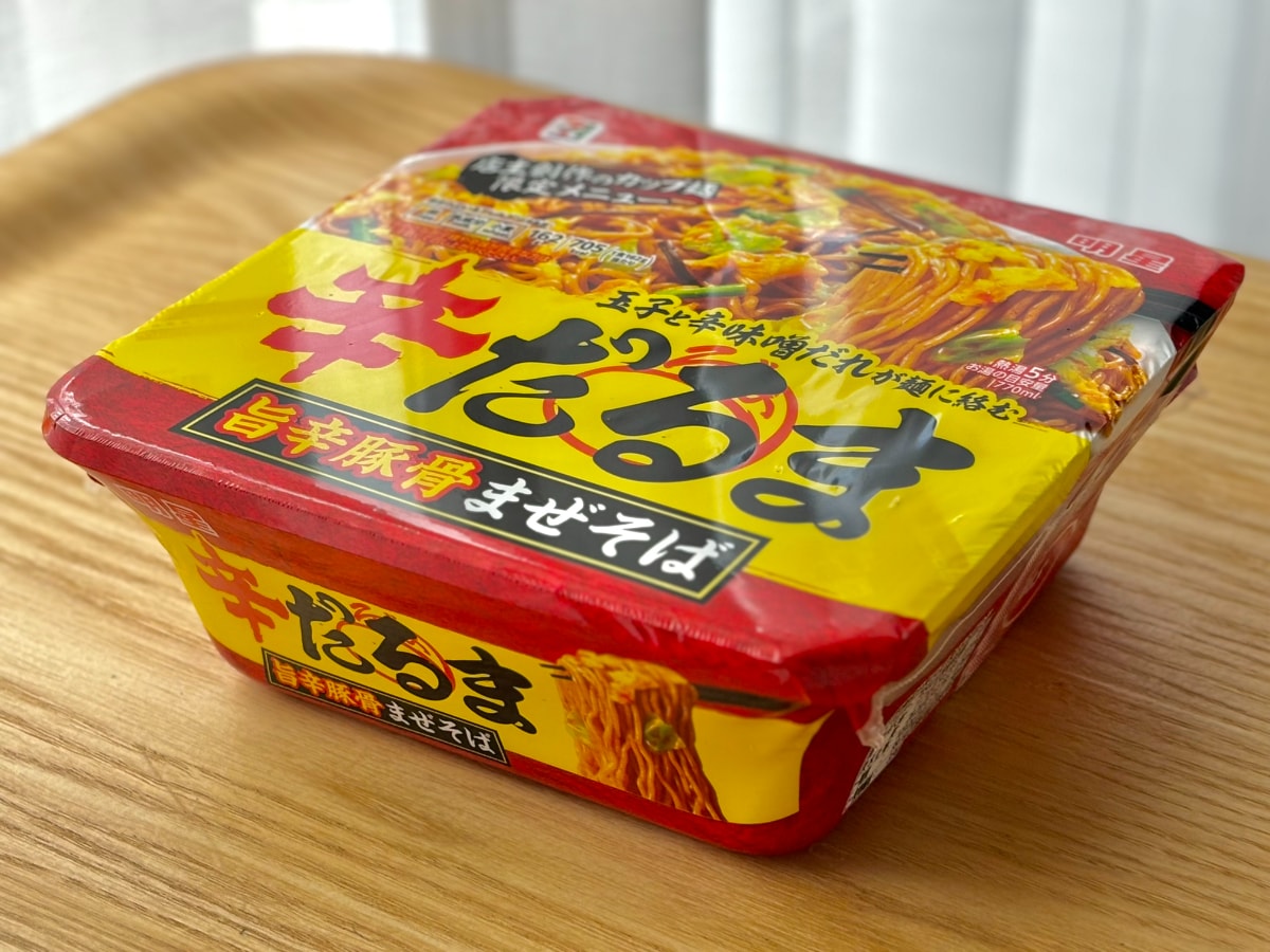 旨辛味がクセになる！【セブン】人気の「辛だるま」の新作カップ麺が登場