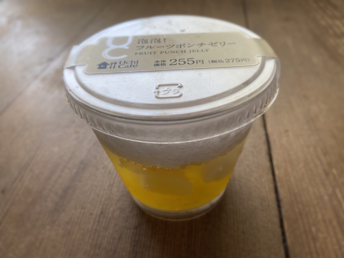 まるで食べるサイダー【ローソン】泡泡!フルーツポンチゼリー