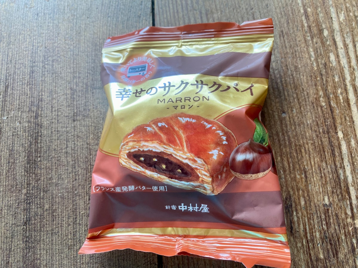 サクサクパイがたまらん【セブン】中村屋幸せのサクサクパイマロン