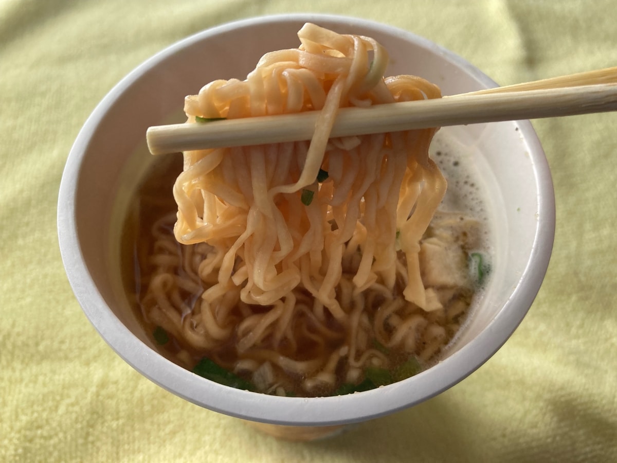 ごま油とネギの香りが美味しい！【日清】チキンラーメンのビックカップ