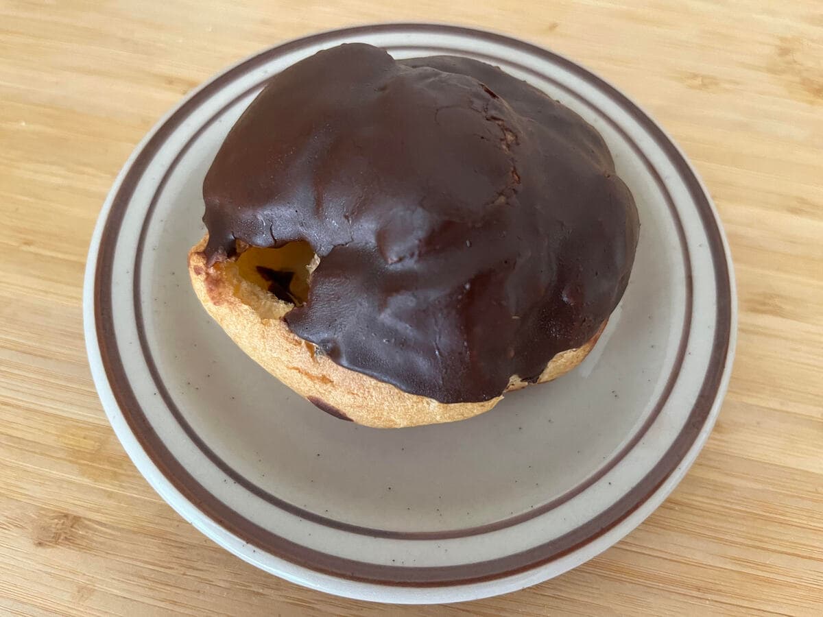 チョコ好きにおすすめ！【ローソン】フランス産のチョコを使用したショコラシューが登場！