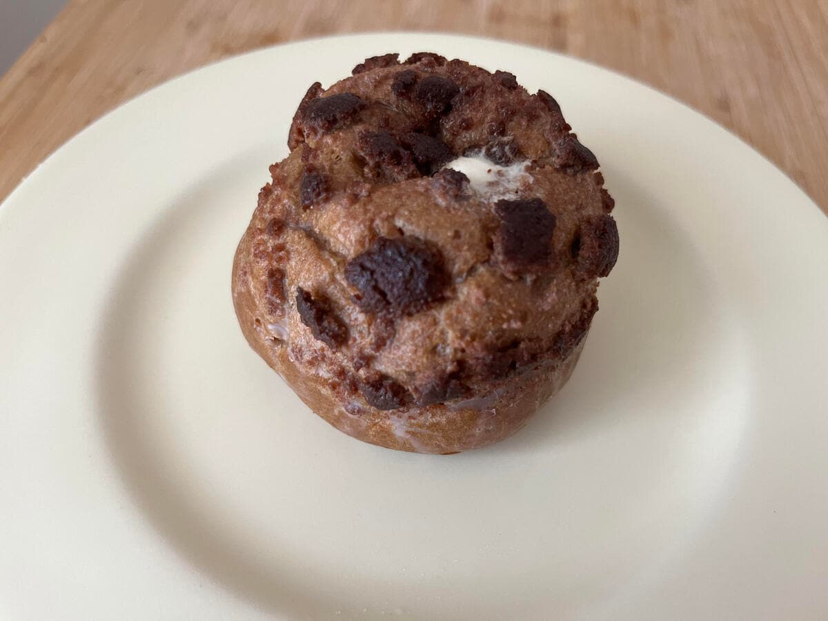 さまざまな食感を楽しめる！【ファミマ】ティラミスをイメージしたクッキーシューが登場