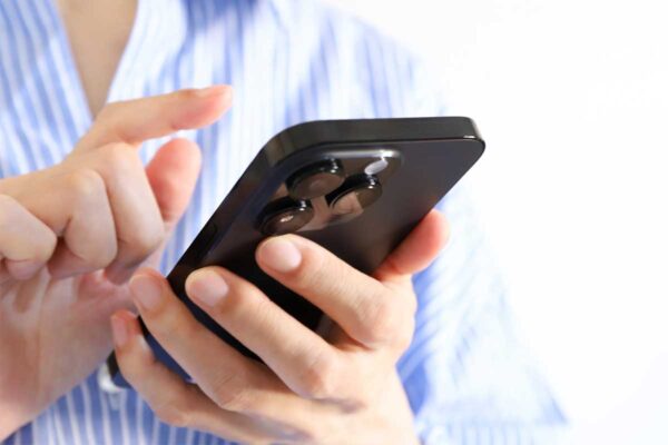 【ランキング】スマホ買い換えのタイミング　意外…？「画面が割れた」はTOP3圏外、1位は？