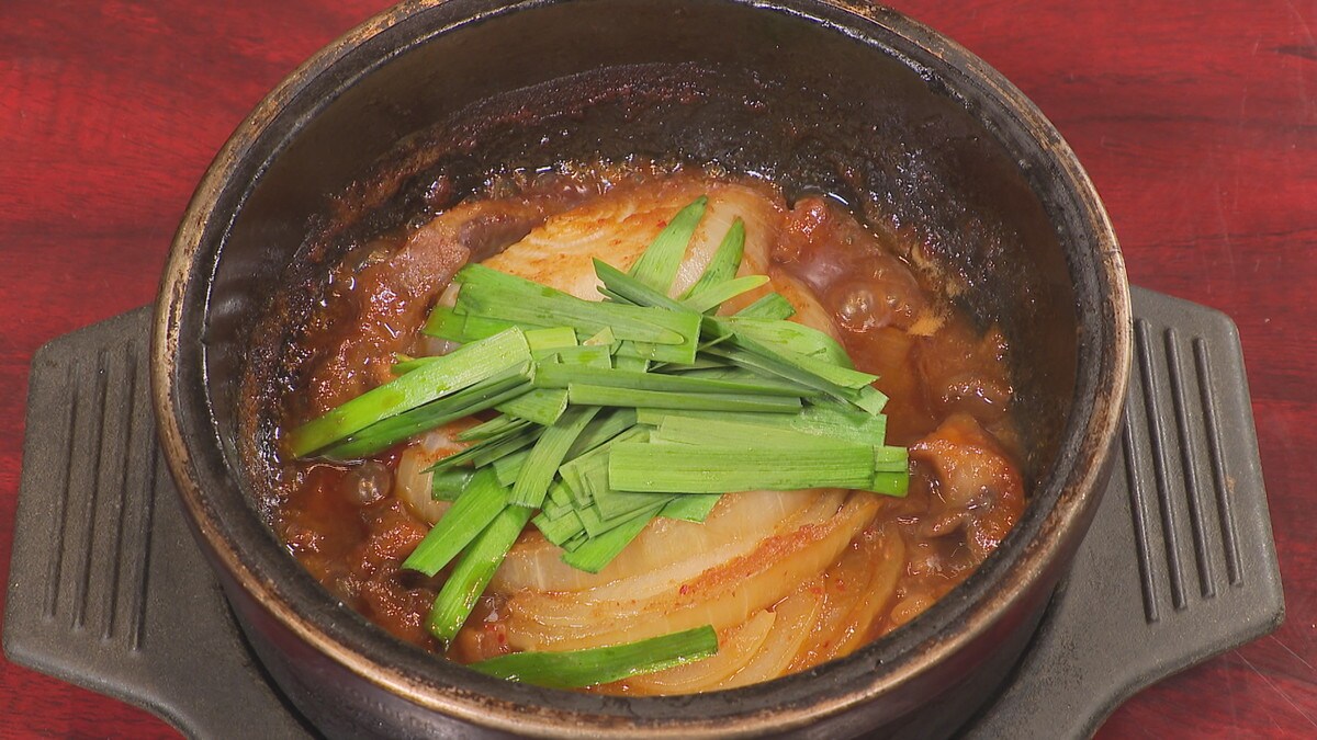 創業65年の地元で愛される焼肉店。希少な部位や代々受け継ぐ「ホルモン煮込み」が人気！｜米子市