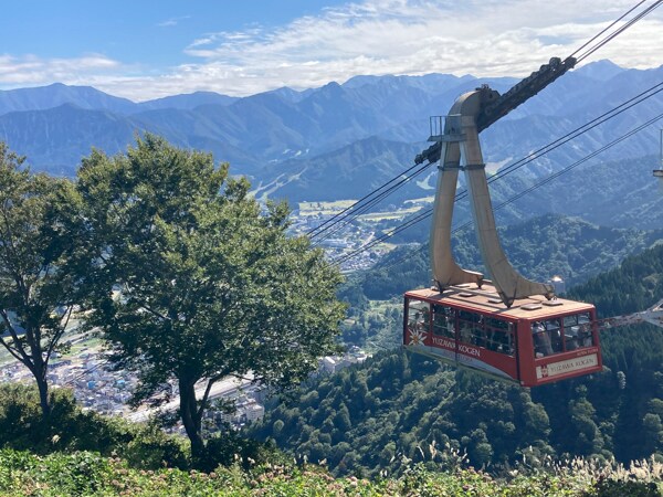 雲や空と一体となる絶景を体感できるくもカフェにテラスデッキが誕生！【湯沢高原パノラマパーク】