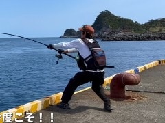 諦められない“夢の魚”へ挑み続ける釣り師、東京の離島で……　待ちわびた巨大魚との死闘に「鳥肌立ちました!!」「泣けた……」