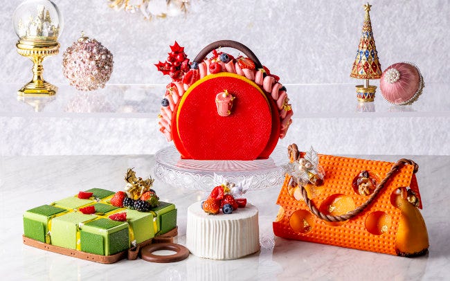 ヒルトン東京のクリスマスケーキ！ハンドバッグをイメージしたおしゃれなケーキは、パーティーの主役にぴったり