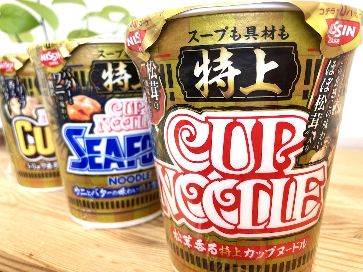 特上カップヌードル 特製松茸風味オイル
