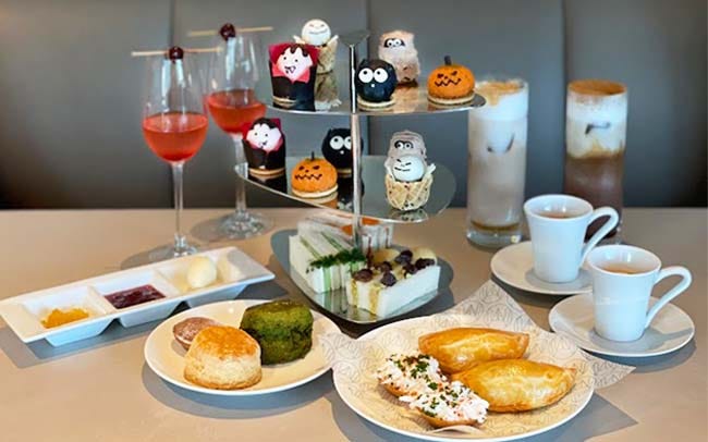 フォーシーズンズホテル丸の内 東京でハロウィンアフタヌーンティーを実食。かわいいモンスタースイーツを堪能