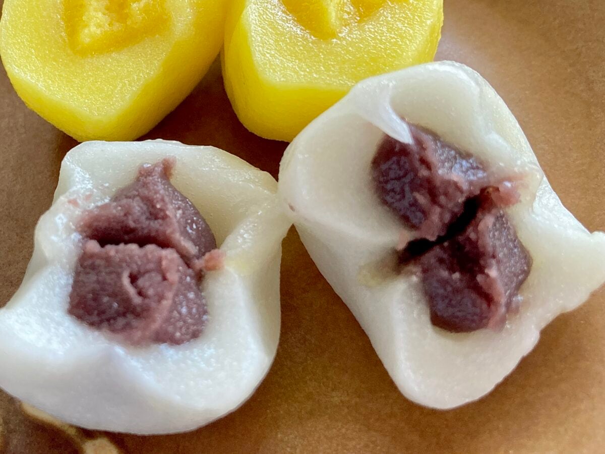 柔らかもっちり優しい甘さ♡ ワンハンドお月見【セブン】秋の三色団子